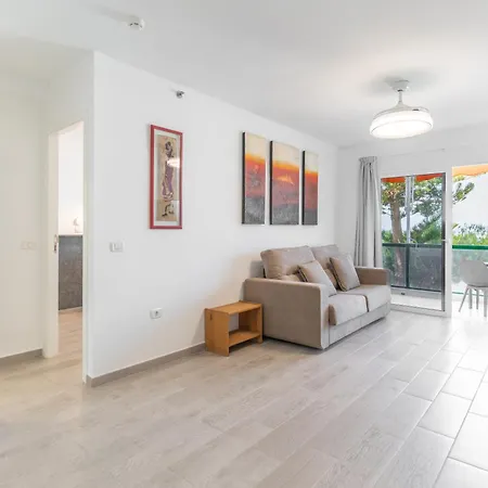 Apartment Go2tenerife Apart'ludo Pool & First Line Of The Sea