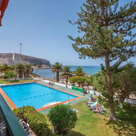 Go2tenerife Apart'ludo Pool & First Line Of The Sea * Los Cristianos (Tenerife)
