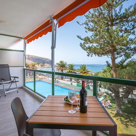 Apartment Go2tenerife Apart'ludo Pool & First Line Of The Sea Los Cristianos (Tenerife)